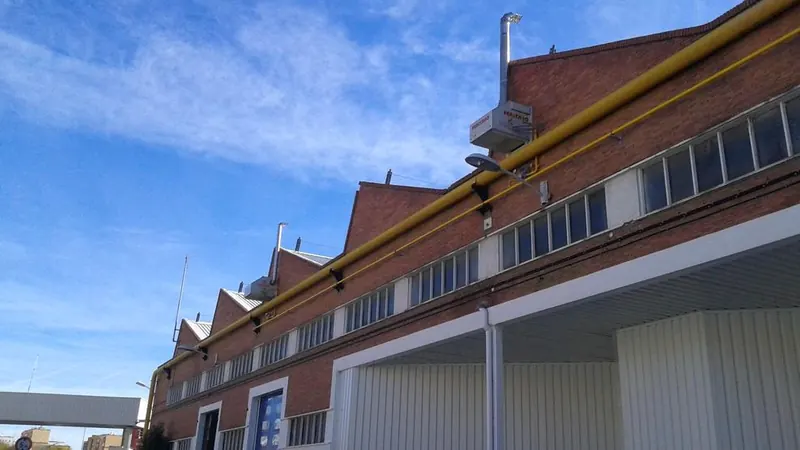 Calefacción de nave industrial en PSA Madrid, Madrid (2015)